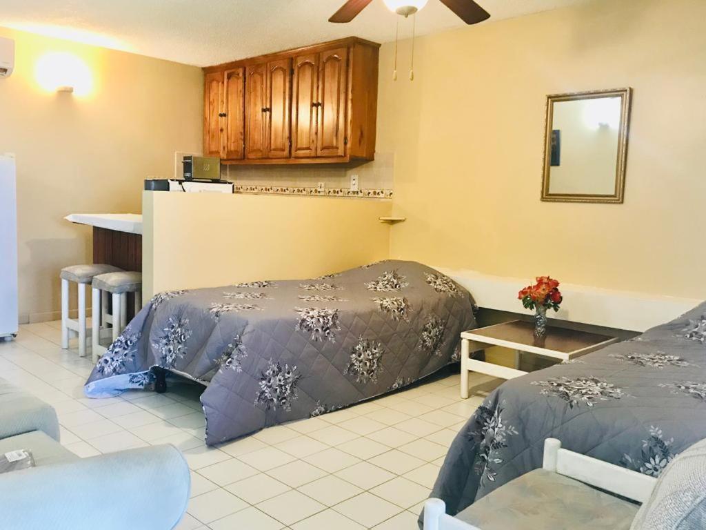 Ocean View Montego Bay Apartment Exterior photo